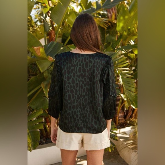Caballero Pipa Top in Olive Animal Dot size XS - Picture 9 of 14